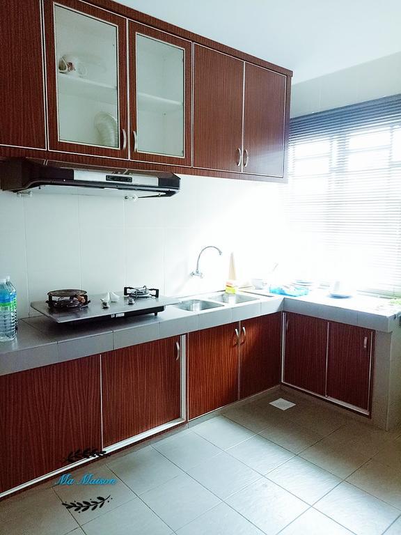 לומוט Sri Manjung Ma Maison Homestay מראה חיצוני תמונה