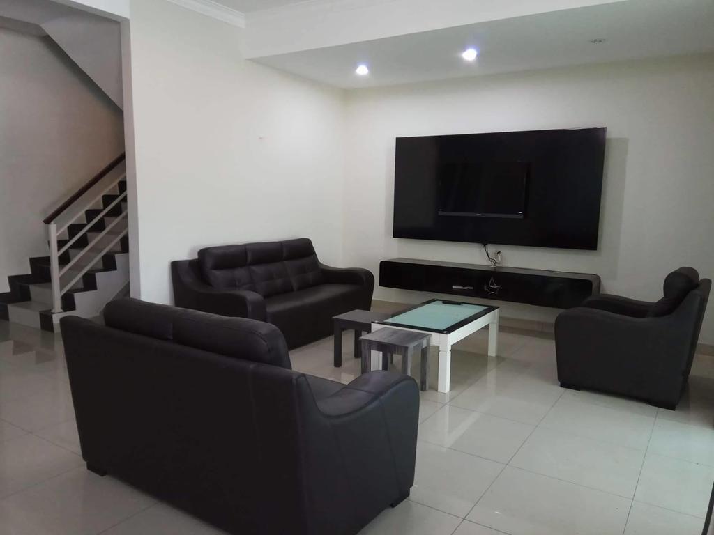 לומוט Sri Manjung Ma Maison Homestay מראה חיצוני תמונה