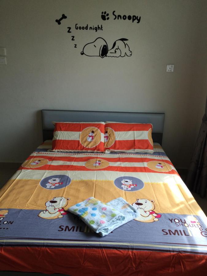 לומוט Sri Manjung Ma Maison Homestay מראה חיצוני תמונה