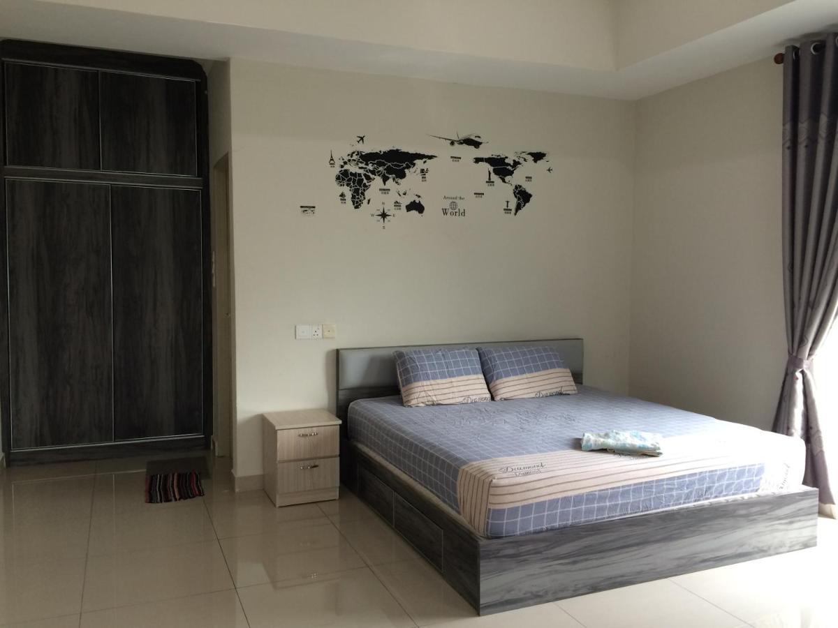 לומוט Sri Manjung Ma Maison Homestay מראה חיצוני תמונה